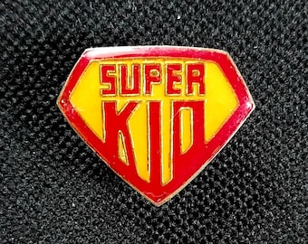 Vintage SUPER KID Comic Book Hero Enamel Lapel Tie Tac Hat Jacket Vest Pin Pinback Badge