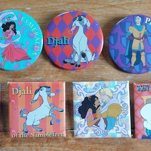 RARE 90s Vintage Lot of 9 Disney&#39;s The Hunchback of Notre Dame Licensed Pins Buttons Badges Pinbacks