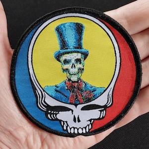 Licensed Grateful Dead Dave&#39;s Pick Steal Your Face Skull Classic Rock Band Woven Iron On Band Patch