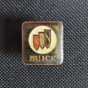 Vintage BUICK Logo Enamel Hat Jacket Vest Lapel Pin Badge Pinback