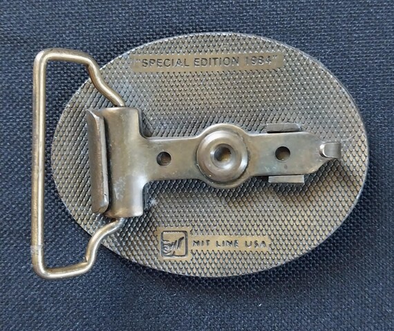 RARE Vintage Special Edition 1984 Johnson Farms Hit Line USA Belt Buckle View 6