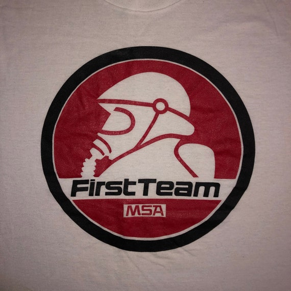 Vintage 1980s MSA First Team Gas Mask T Shirt LAR… - image 1