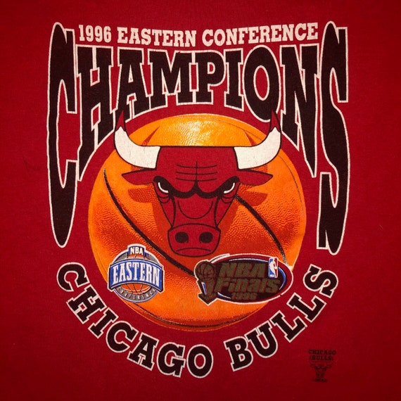 Vintage 90s Chicago Bulls T Shirt SMALL 1996 NBA Champions