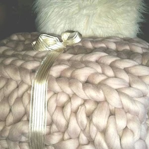 Free Shipping!!!   Super Chunky Knit Blanket Chunky Knit Blanket Merino Mink  30 x 50