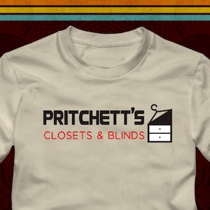 PRITCHETT&#39;S CLOSETS & BLINDS Logo - T-Shirt in many color options - adult mens/unisex shirts - Modern Family phil jay claire gloria mitchell