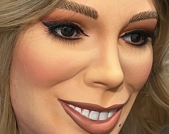 Máscara de exhibición o para usar inspirada en Mariah