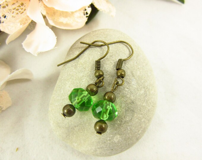 Green Glass Earrings/Green Earrings/Dangle Earrings/Antique Brass Earrings/Handmade Earrings/Boho Jewelry/Glass Jewelry/Simple Earring