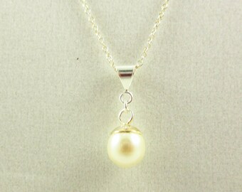 Sterling Silver Cream Pearl Pendant Necklace/18inch Necklace/Handmade Necklace/Delicate Necklace/Simple Necklace/Wedding Jewelry