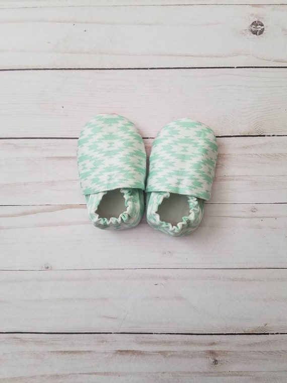 unisex newborn shoes