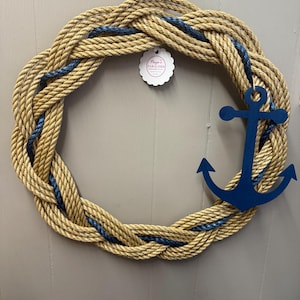 18 inch wreath with navy accent and navy anchor