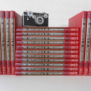 Photography Books, Vintage Encyclopedia, 1960s Photography, Vintage Cameras, Complete Set, Motion Picture, Black White Photos, Photo History image 3