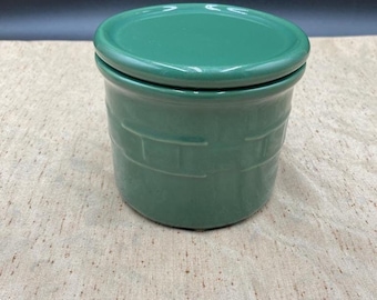 Vintage Longaberger Pottery Lidded Jars.  Woven Traditions. Pint jars. 4" Red. Green.