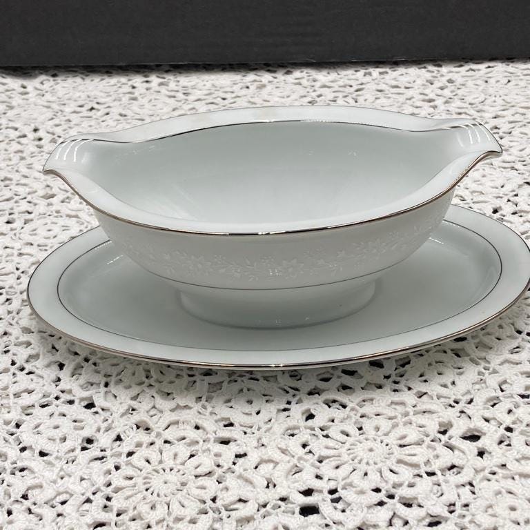 Vintage Noritake Buckingham Serving Platters and Bowl: Platinum