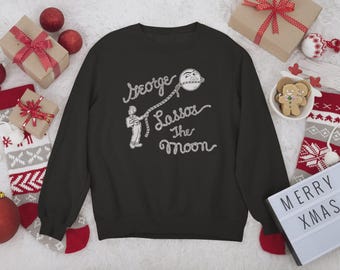 Camiseta de George Lassos, "La Luna", "Qué bello es vivir", camiseta navideña vintage, suéter navideño
