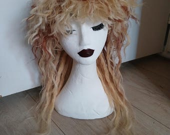 Rock &#39;n Roll Dreadlock-Perücke – Blonder Vokuhila-Stil mit partiellen Dreads, Old School-Look