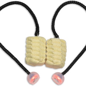 以下が含まれることがあります： 黒いロープハンドルと赤いLEDライトが付いた黄色のファイアポイ2つ。ポイは織り素材で作られており、金属製のリングでロープハンドルに取り付けられています。