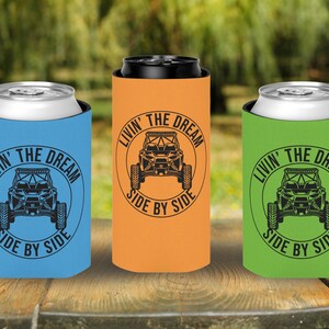 Livin' The Dream Side by Side Can Coozie, UTV Rider Gift afbeelding 2