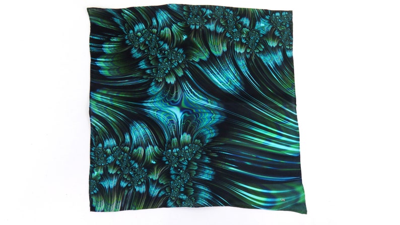 Green Pocket Square in pure silk, Reaction silk handkerchief, gift for husband, neckerchief image 4