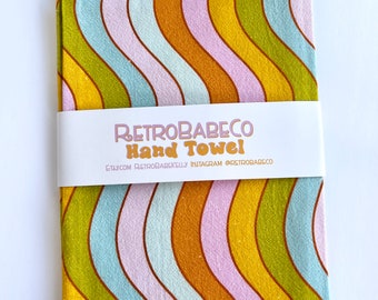 Wavy Rainbow Hand Towel: Retro Cotton Kitchen Decor
