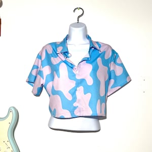 lavender lava lamp button down collared shirt; lightweight colorful shirt; vacation wear; crop top shirt; funky clothes; aesthetic outfit