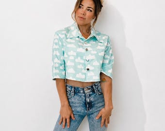 Cloud Print Cropped Denim Jacket: Lightweight Cotton Festival Wear