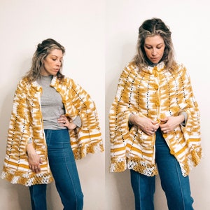 Cape au crochet des années 1970 moutarde et blanche, taille S-XL