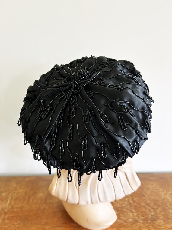 1950s Black Satin Beaded Hat 22" Inside Circumfer… - image 9