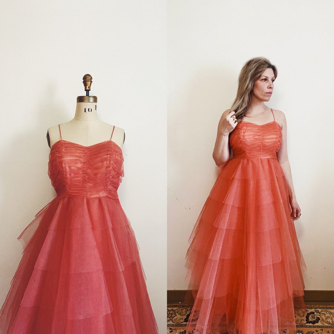 AHSEN ELEGANT BRODERIE DRESS - SALMON