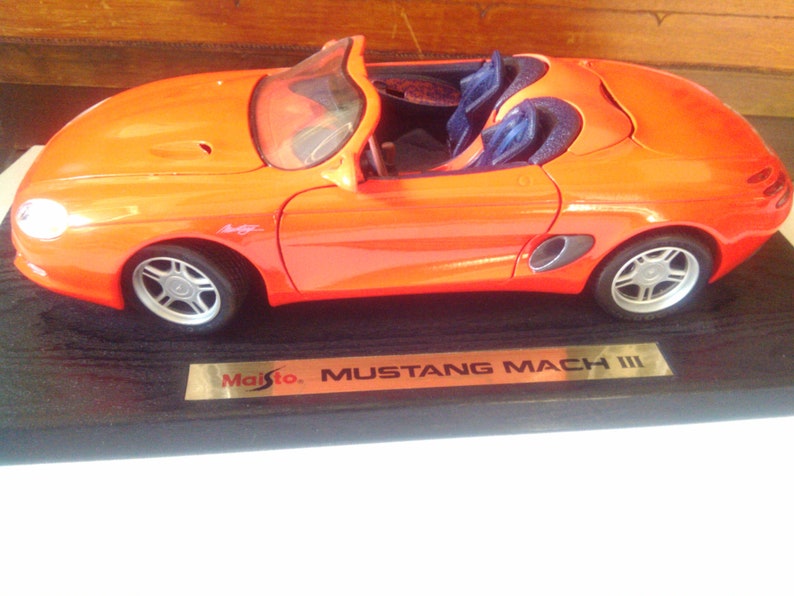 Modellauto,Mustang Mach 3. Bild 1