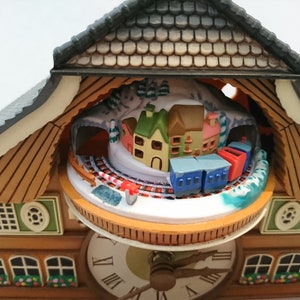 Music box,Bavarian Oktoberfest, by Enesco. image 5