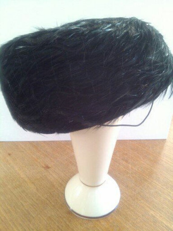 Vintage women's hat with ostrich feathers