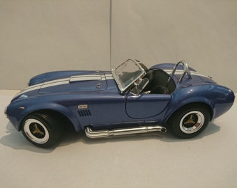 Modellauto 1:18," Shelby Cobra", von Road Signature.