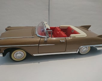 Modellauto 1:18," Cadillac Eldorado Seville," von Roadlegends.