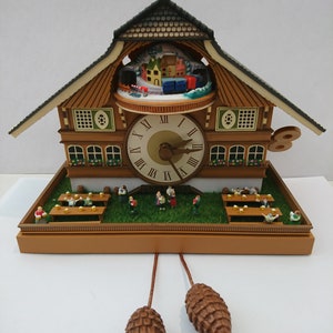 Music box,Bavarian Oktoberfest, by Enesco. image 1