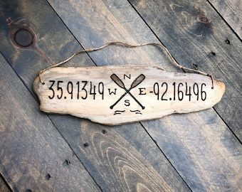 Crossed Paddle Coordinate Sign: Custom Engraved Driftwood Coordinates, Rustic Paddle Compass Sign, Outdoorsy Decor Father's Day gift for dad