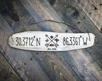 Crossed Arrows Driftwood Sign: Custom Arrow Compass Coordinates Sign, Personalized Nautical Decor, Arrow Compass Personalized Birthday Gift