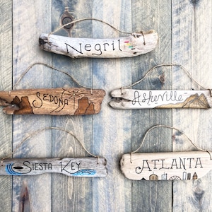 Galleria di insegne in legno galleggiante - Insegne in legno galleggiante personalizzate, regalo per viaggi, vacanze, festa del papà, regali per la voglia di viaggiare, marito, moglie, compleanno, anniversario