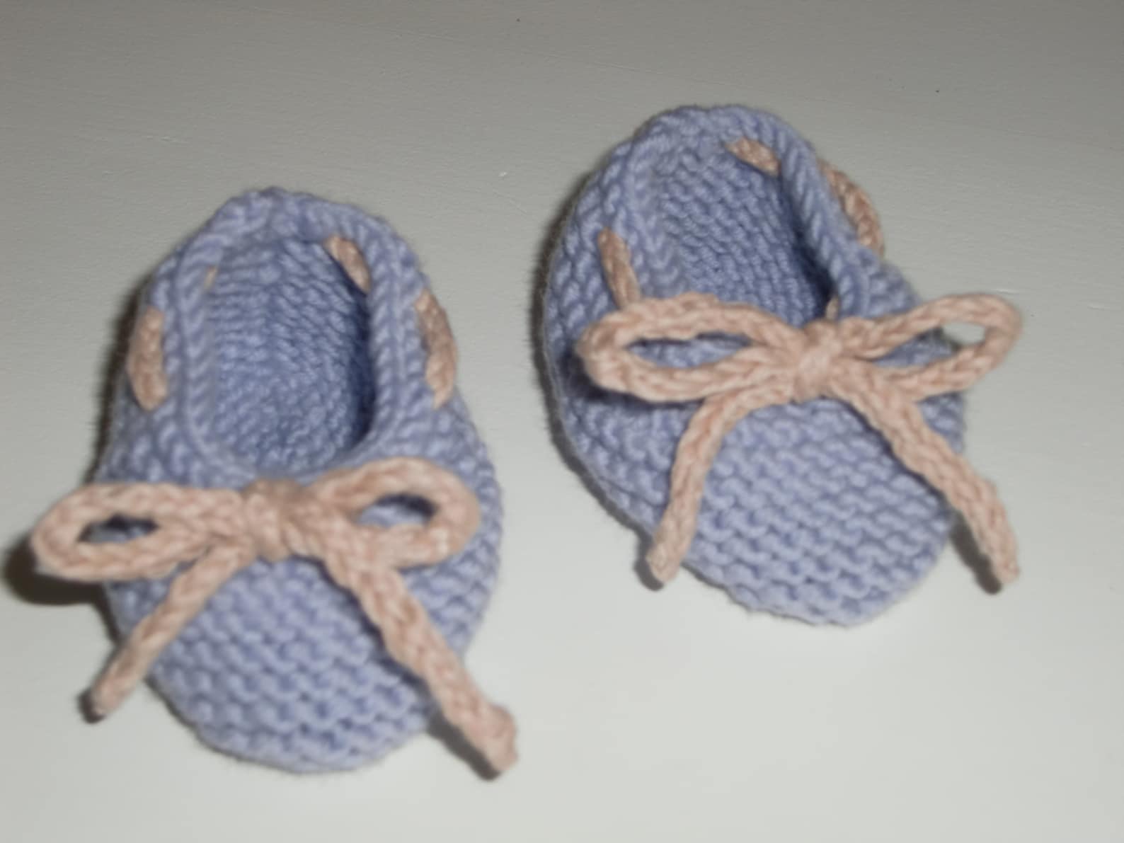 haf baby ballet shoes pdf knitting pattern in sizes newborn, 0-3 and 3-6 months