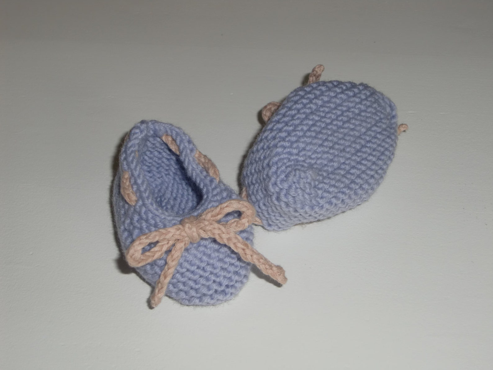 haf baby ballet shoes pdf knitting pattern in sizes newborn, 0-3 and 3-6 months