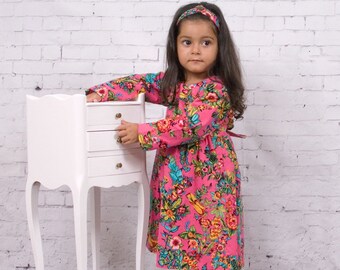 Baby girl dress with waist yoke in pink corduroy cotton, printed with motif "flowers"