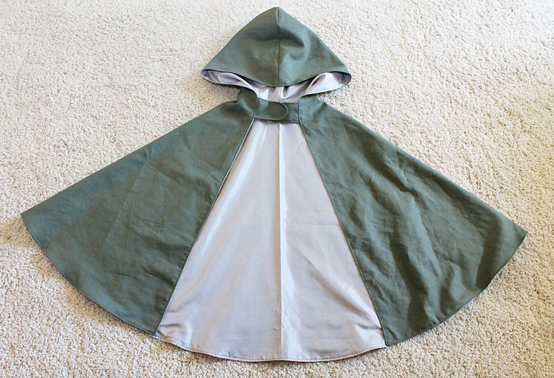 Reversible Hooded Kid's Cape Sewing Pattern Toddler afbeelding 5