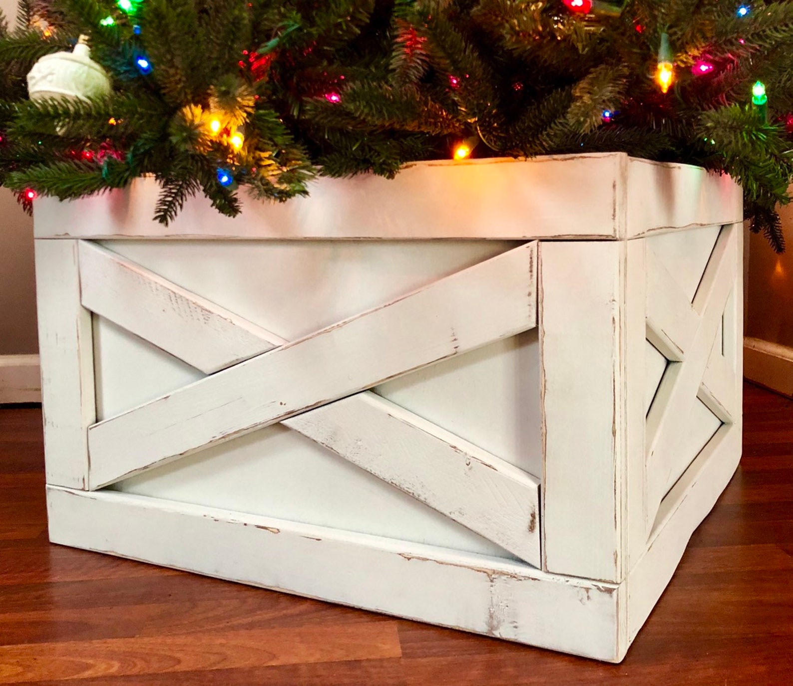 Farmhouse Christmas tree box skirt Etsy
