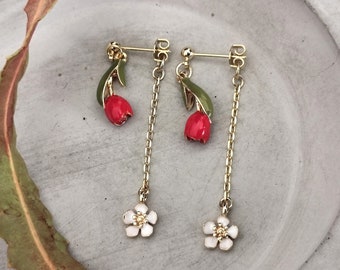 RED TULIP// Gold earrings, Red tulip and white flower, dangle earrings, ear-jacket, nature earrings, great gift