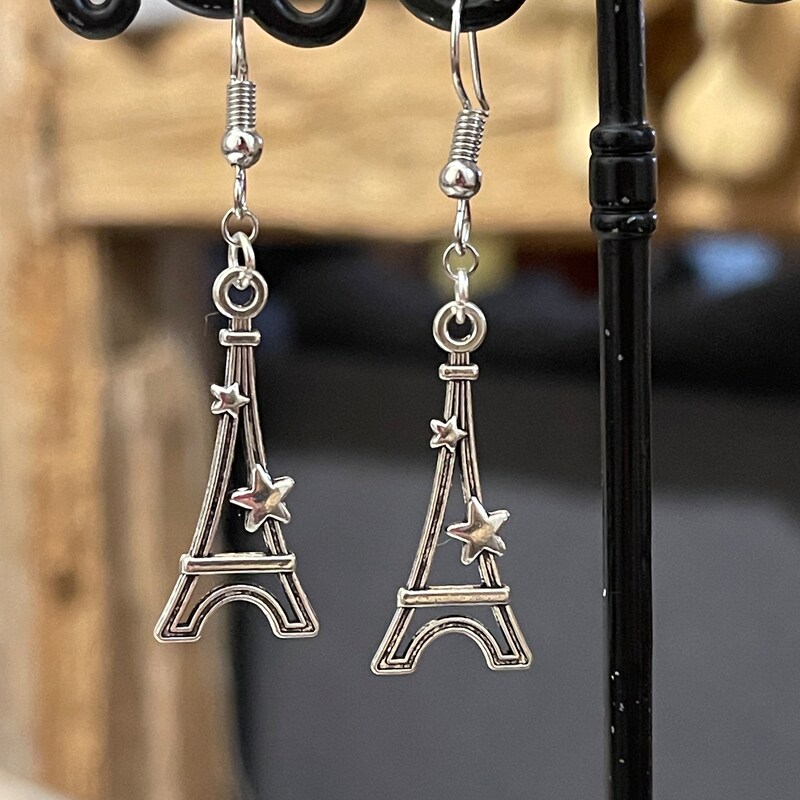 WYEAIIR Fresh Simple Sweet Mini Eiffel Tower Exquisite Cute 925 Sterling Silver