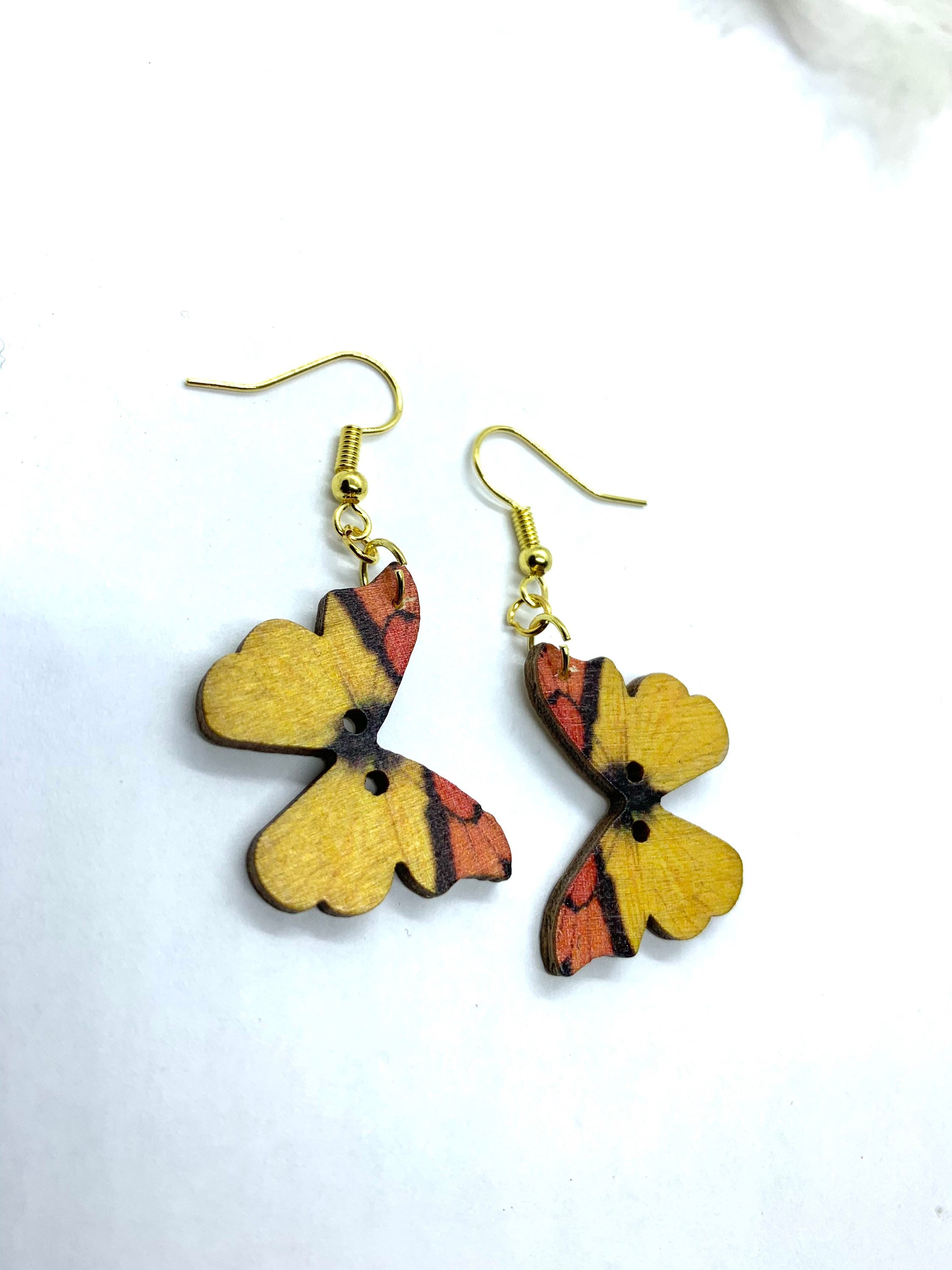 Butterfly Cover Minder /wooden Button Diamond Painting Cover Minder /  Diamond Painting Accessory/ Needle Craft Accessory / Needle Minders 