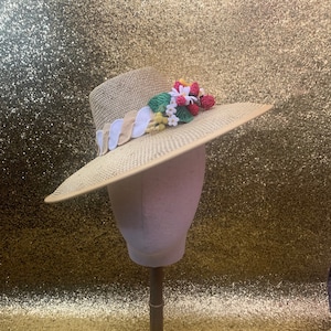 Vintage 1940s  inspired high crown  wide brim ladies straw summer hat - In stock