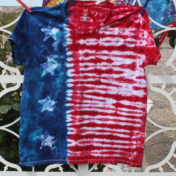 Large Tie Dye Shirt Women's Patriotic Tie Dye V-Neck Shirt Women's Size Large #94