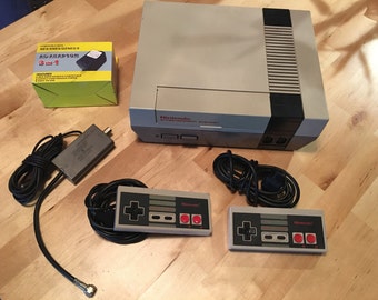 Original Nintendo System | NES | 2 Controller | All cables | Cleaned and Tested | #078