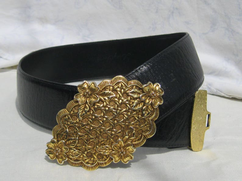 Clearance Dotty Smith Belt With Dogwood Blossom Buckle image 3
