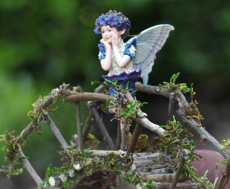 Estatuilla de hadas que te falta